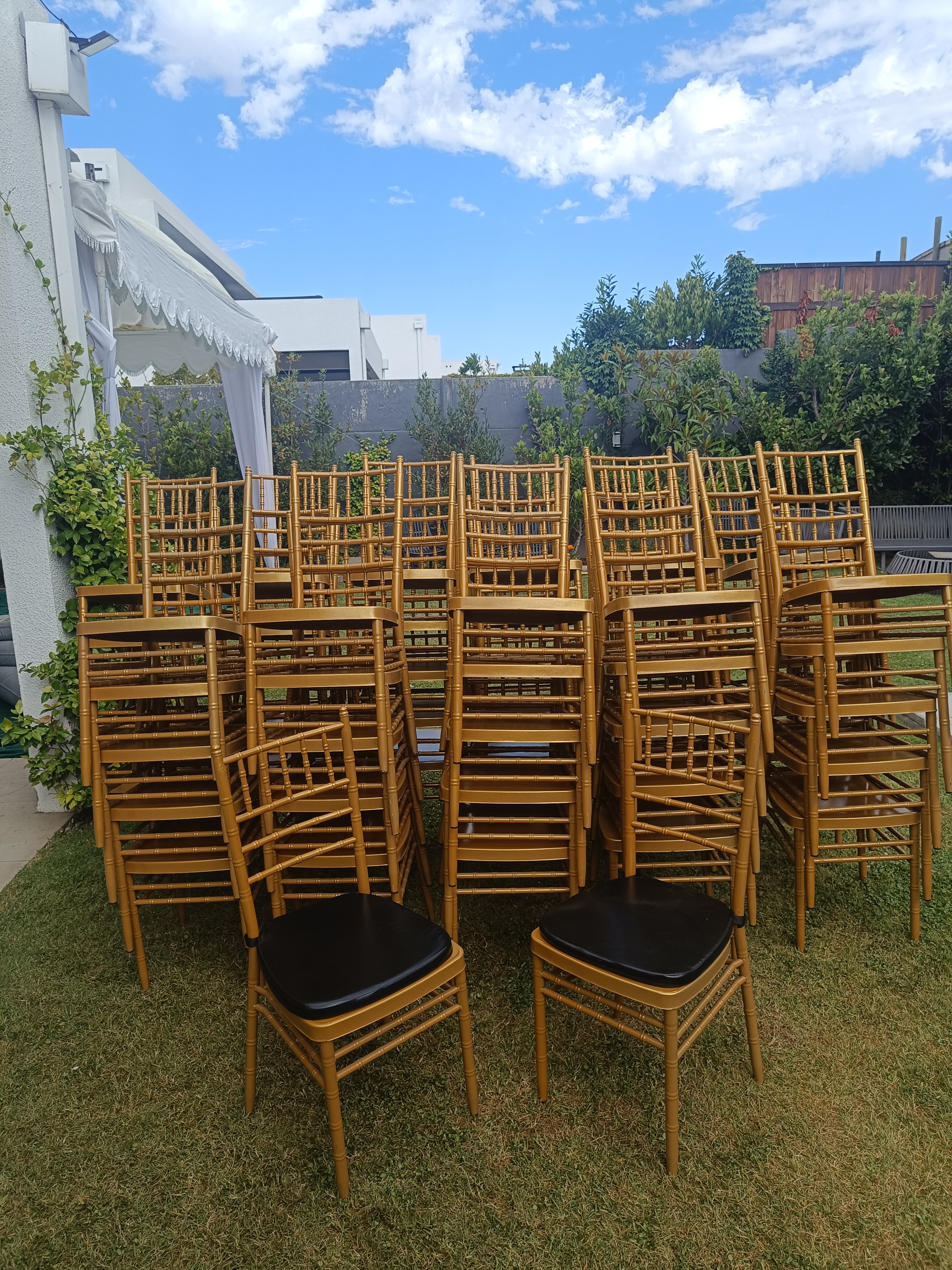 Silla Tiffany vs Chiavari